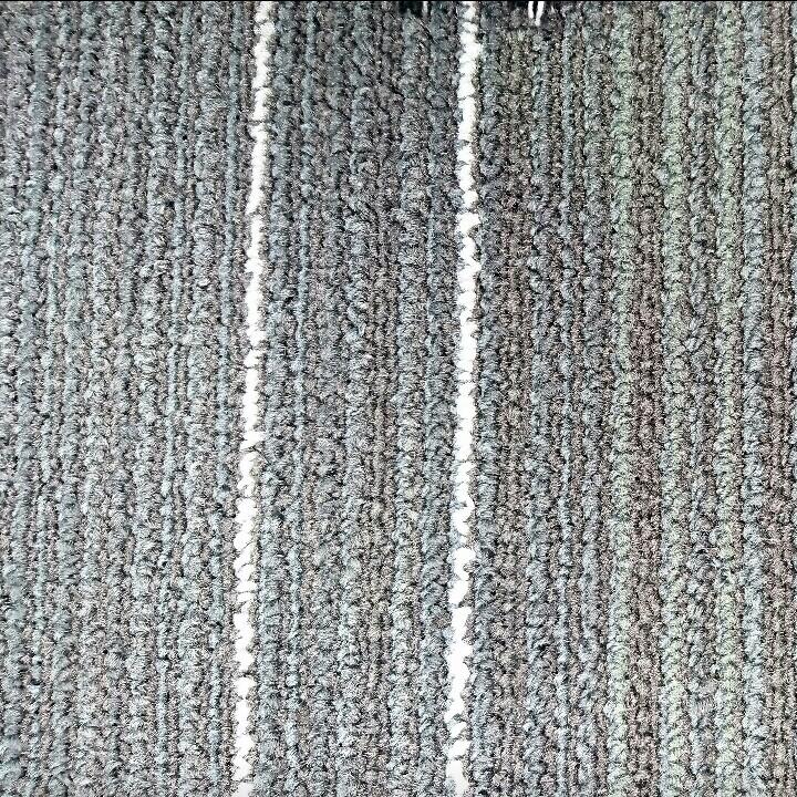 Interface Razzle Dazzle - Strike A Light / Bouclé / 50 cm x 50 cm / Grau
