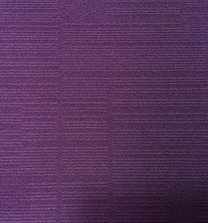 Interface Key Features / Bouclé / 50 cm x 50 cm / Violett