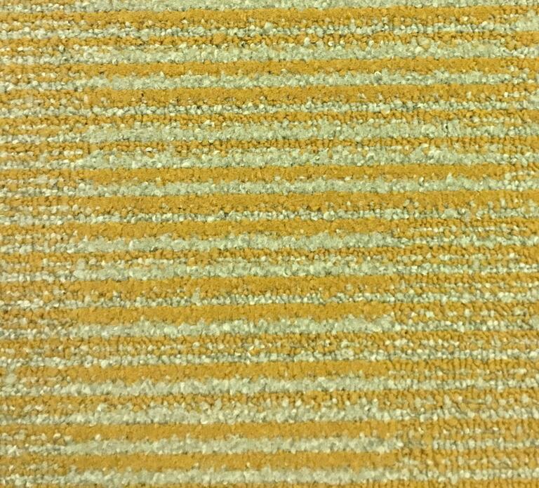 Interface Equilibrium / Bouclé / 50 cm x 50 cm / Orange