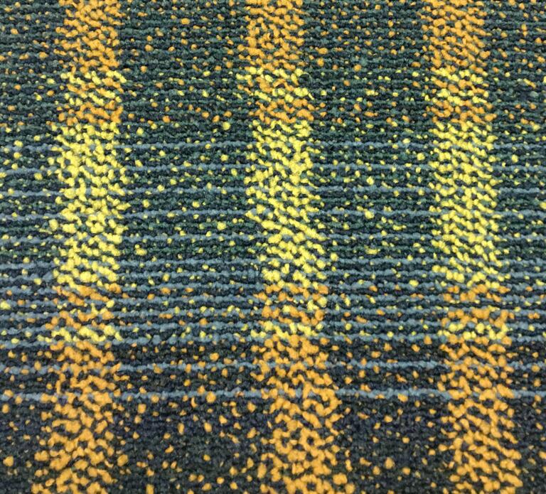 Interface Latin Fever - Manta / Bouclé / 50 cm x 50 cm / Grün