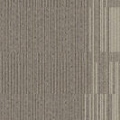 Suchen Sie nach Interface Teppichfliesen? Off Line planks in der Farbe Sage Biscuit ist eine ausgezeichnete Wahl. Sehen Sie sich diese und andere Teppichfliesen in unserem Webshop an.