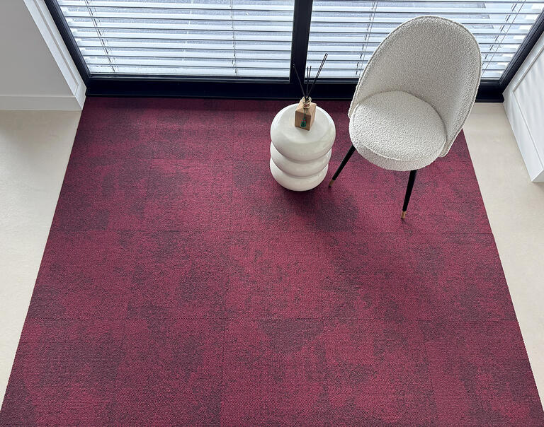 Interface Composure / Bouclé / 50 cm x 50 cm / Red