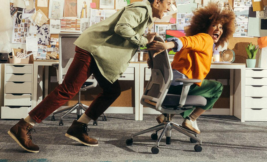 Bürostuhl-Teppichfliesen / 